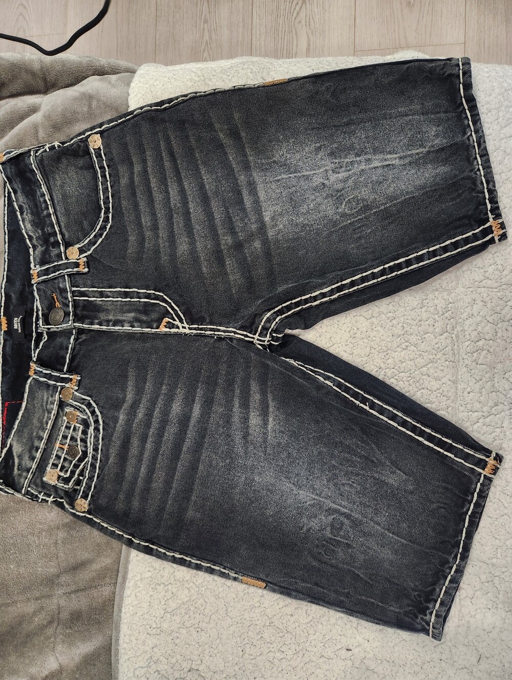 True Religion ROCCO Relaxed Skinny Jorts